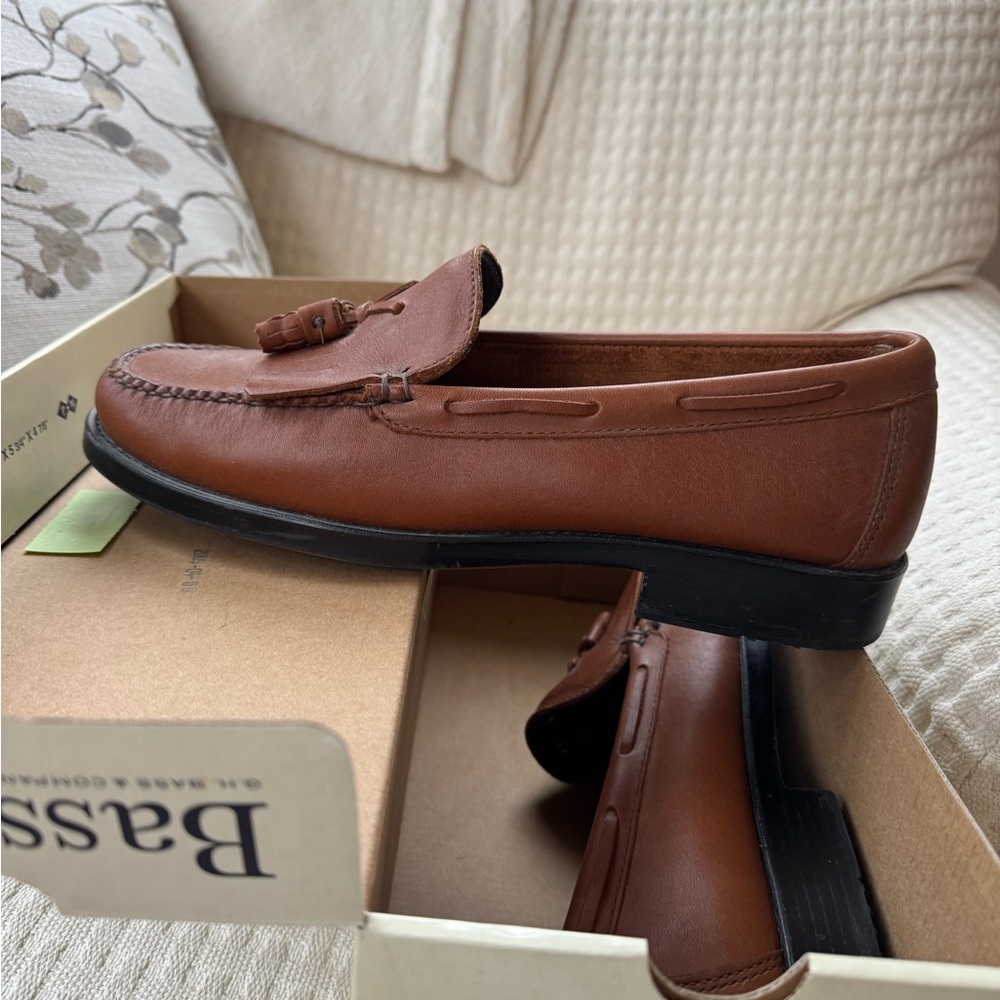 Bass Brown Leather Loafers Flats